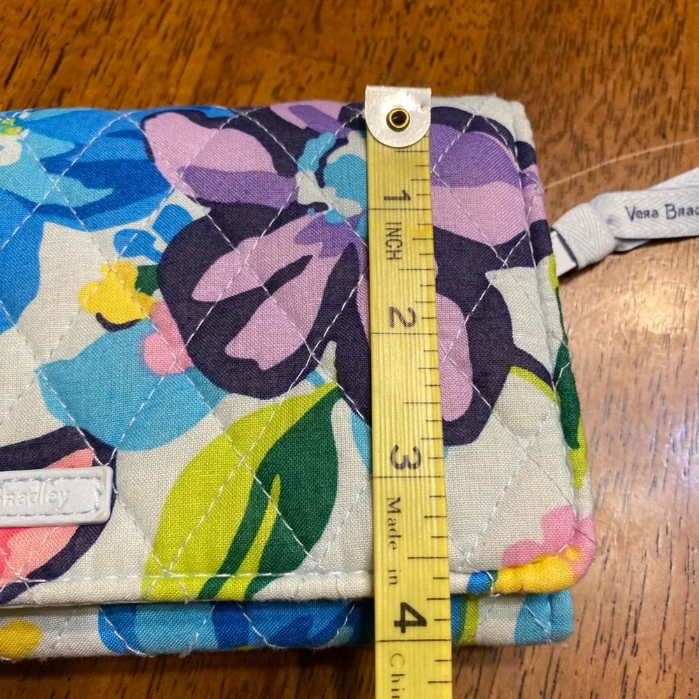 Vera Bradley Marian Floral Wallet / Clutch with atrap - Picture 12 of 12